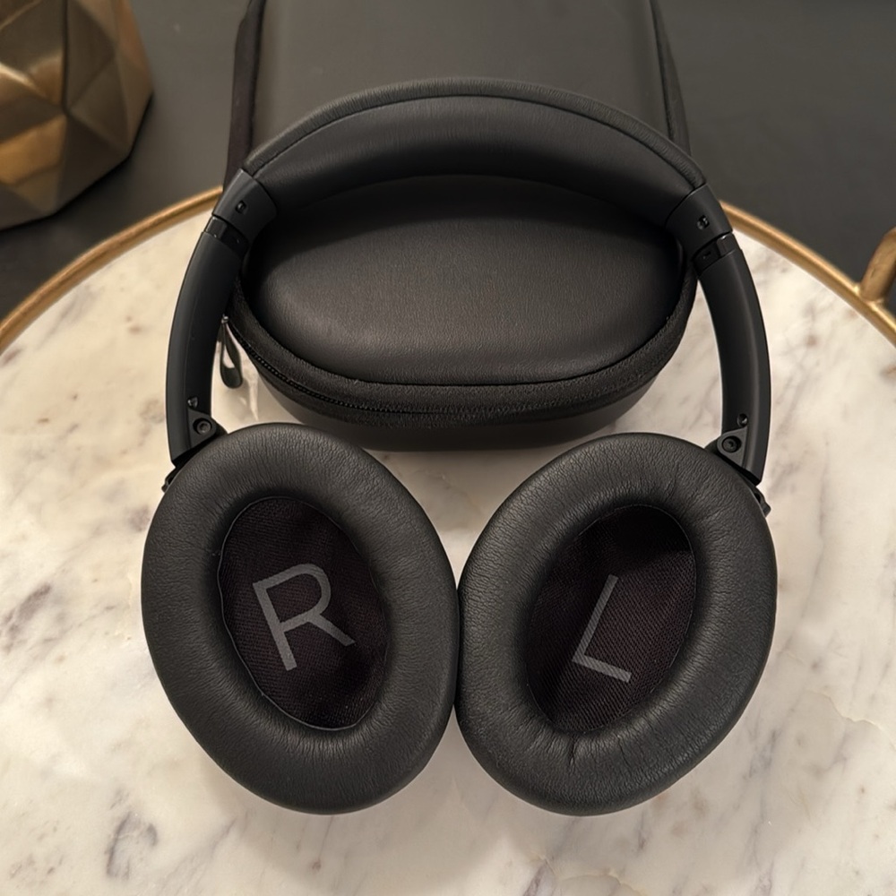 Bose QuietComfort Noise Canceling Headphones - Picture 2 of 6